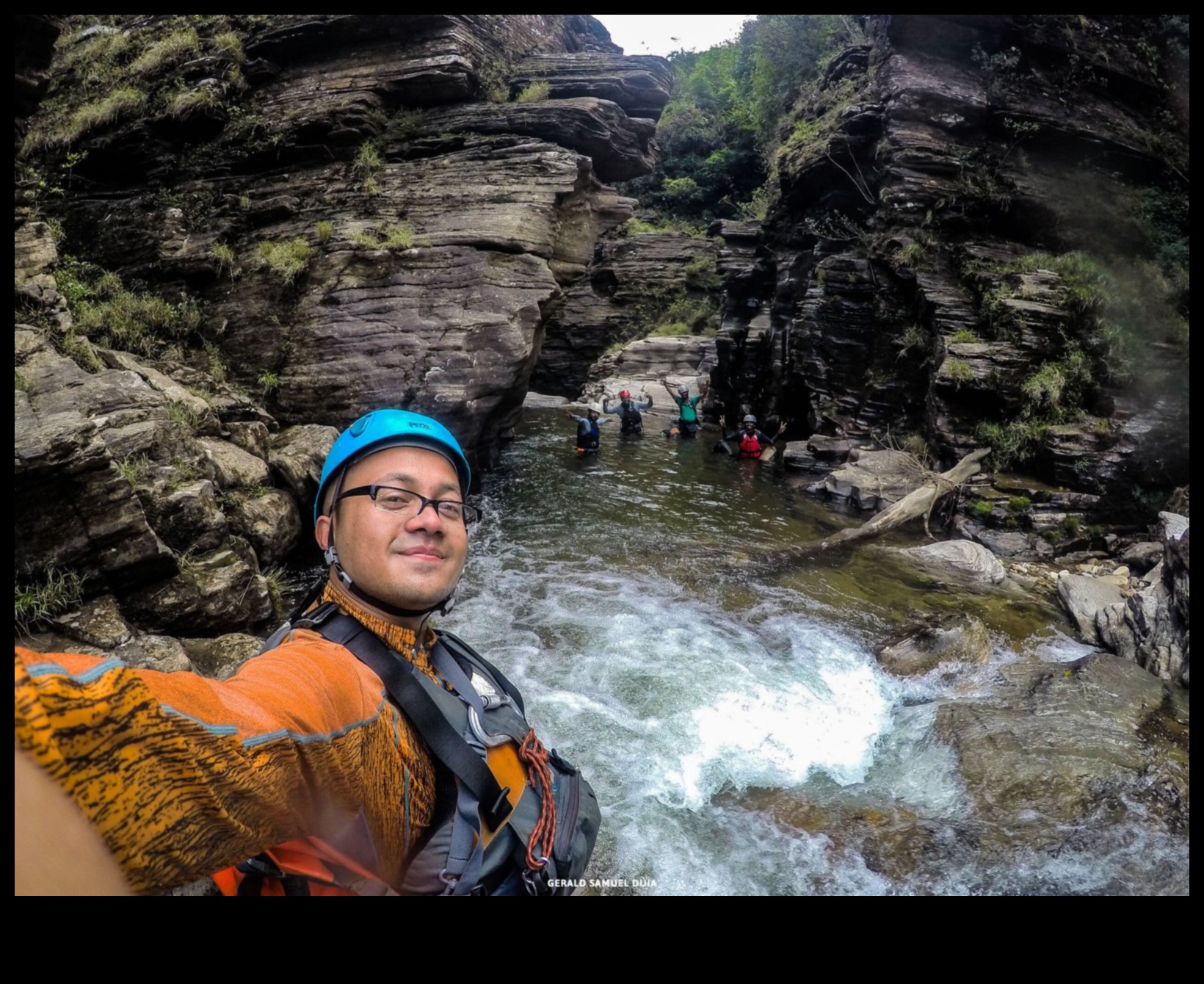 Povești pioniere: povestiri prin intermediul fotografiei de călătorie